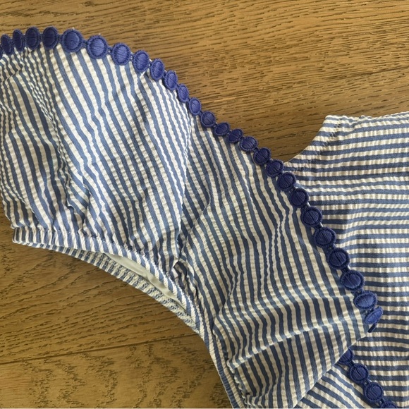 J. Crew Womens Seersucker One Shoulder One PIece Blue White Size 6 - Picture 2 of 5